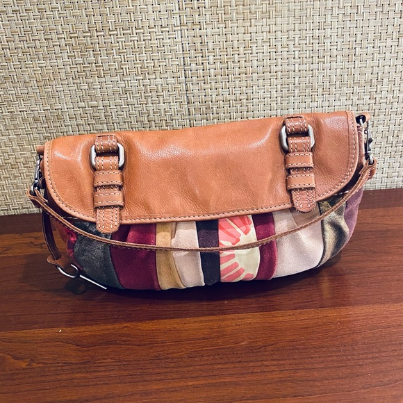 Fossil Handbags - 🌟HP🌟VTG 1990s Fossil Patchwork Leather and Suede Messenger Style Handbag